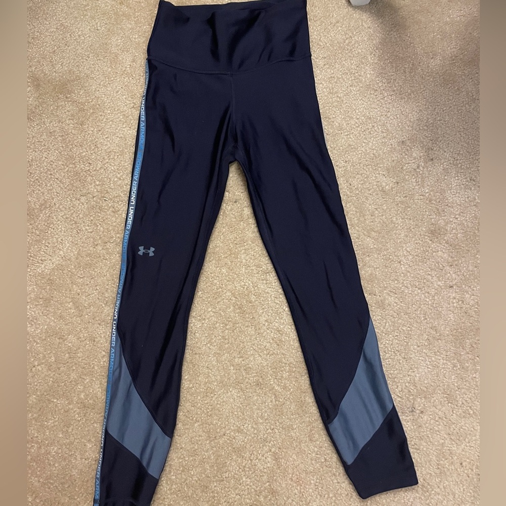 Under Armour leggings!